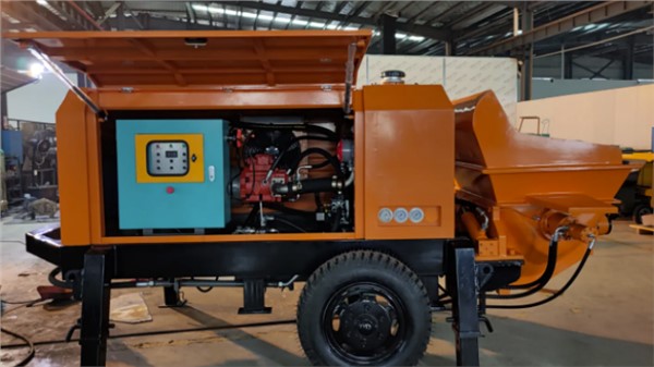 冬季混凝土輸送泵的日常維護(hù)保養(yǎng)需要注意哪些方面？