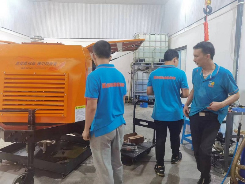 愛在父親節(jié)：父愛如山，大愛無言